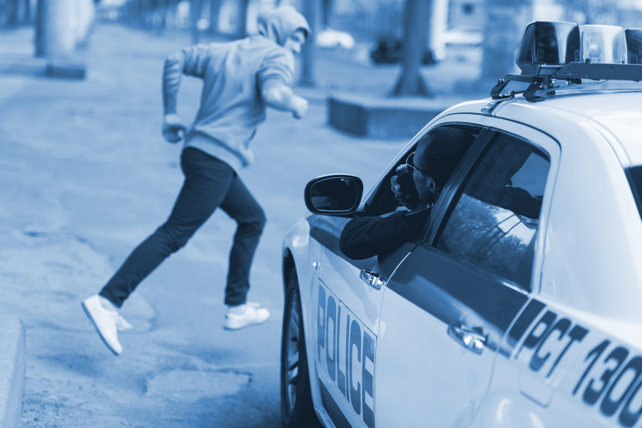什么时候警务人员可以入室执法？